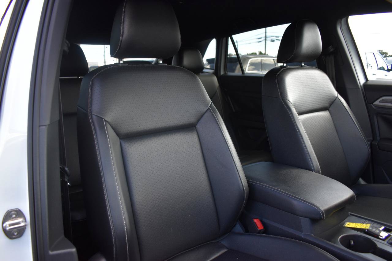Used 2020 Volkswagen Atlas Cross Sport SE FWD image 30