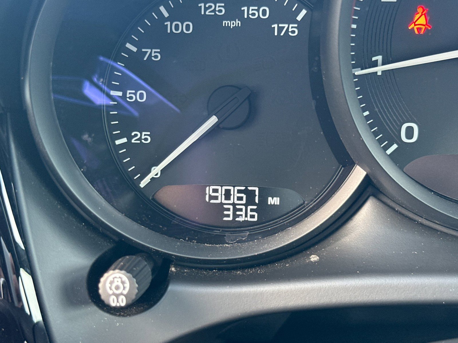 Used 2024 Porsche Macan w/ Premium Plus Package image 25