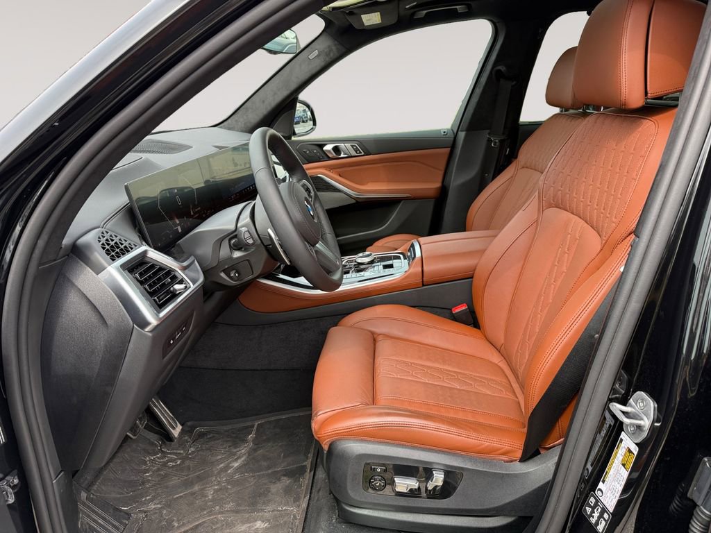 Certified 2026 BMW X5 xDrive40i w/ Executive Package image 2