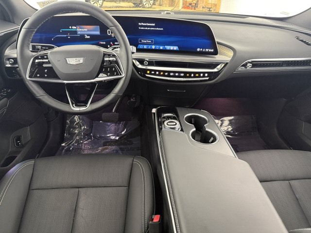 Used 2025 Cadillac Lyriq Luxury RWD image 16