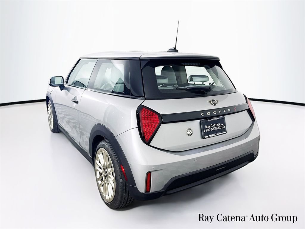 Certified 2025 MINI Cooper S image 5