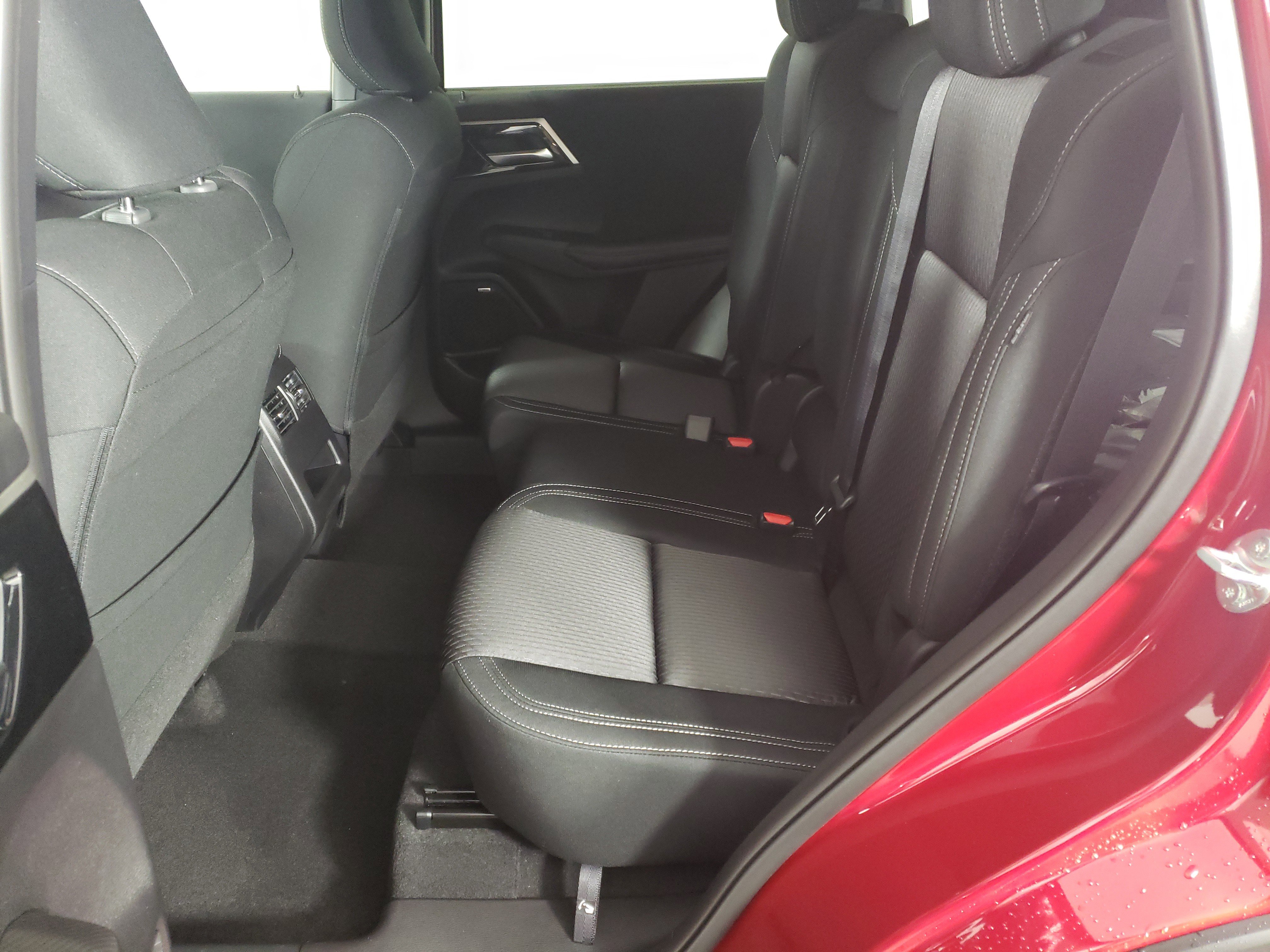 New 2026 Mitsubishi Outlander ES image 11