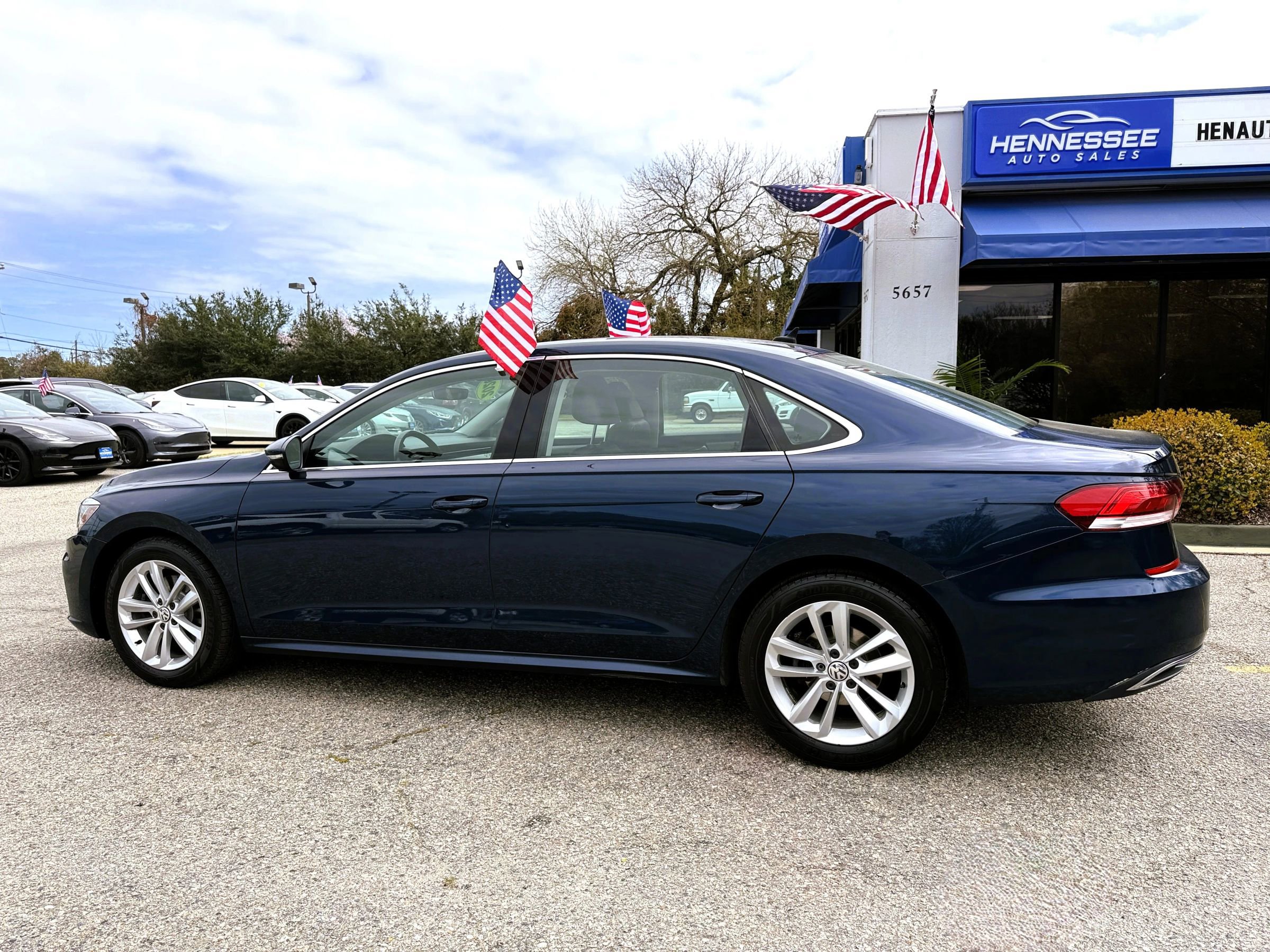 Used 2020 Volkswagen Passat 2.0T SE image 14