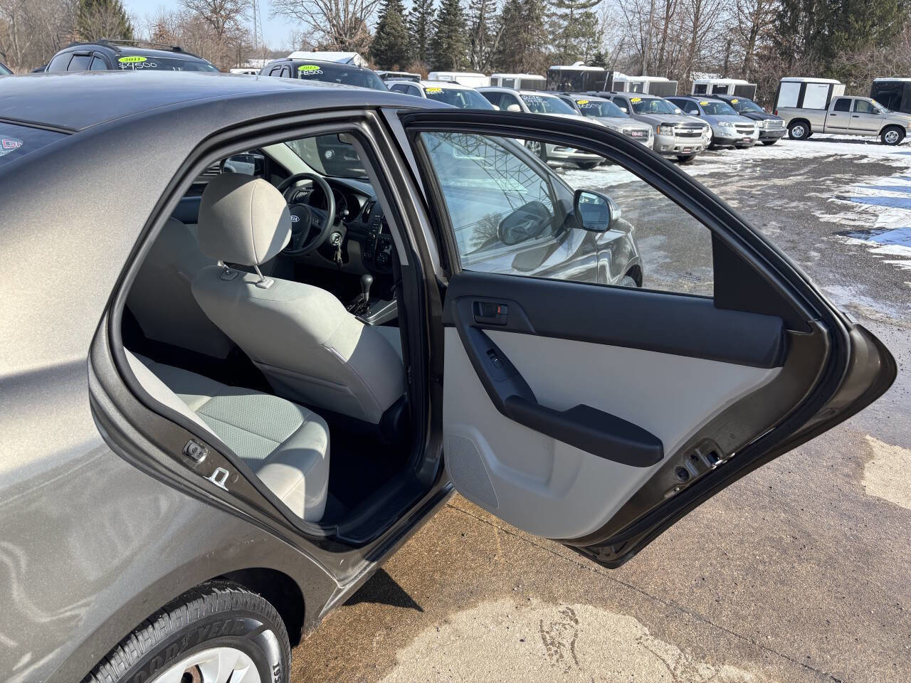 Used 2010 Kia Forte EX image 13