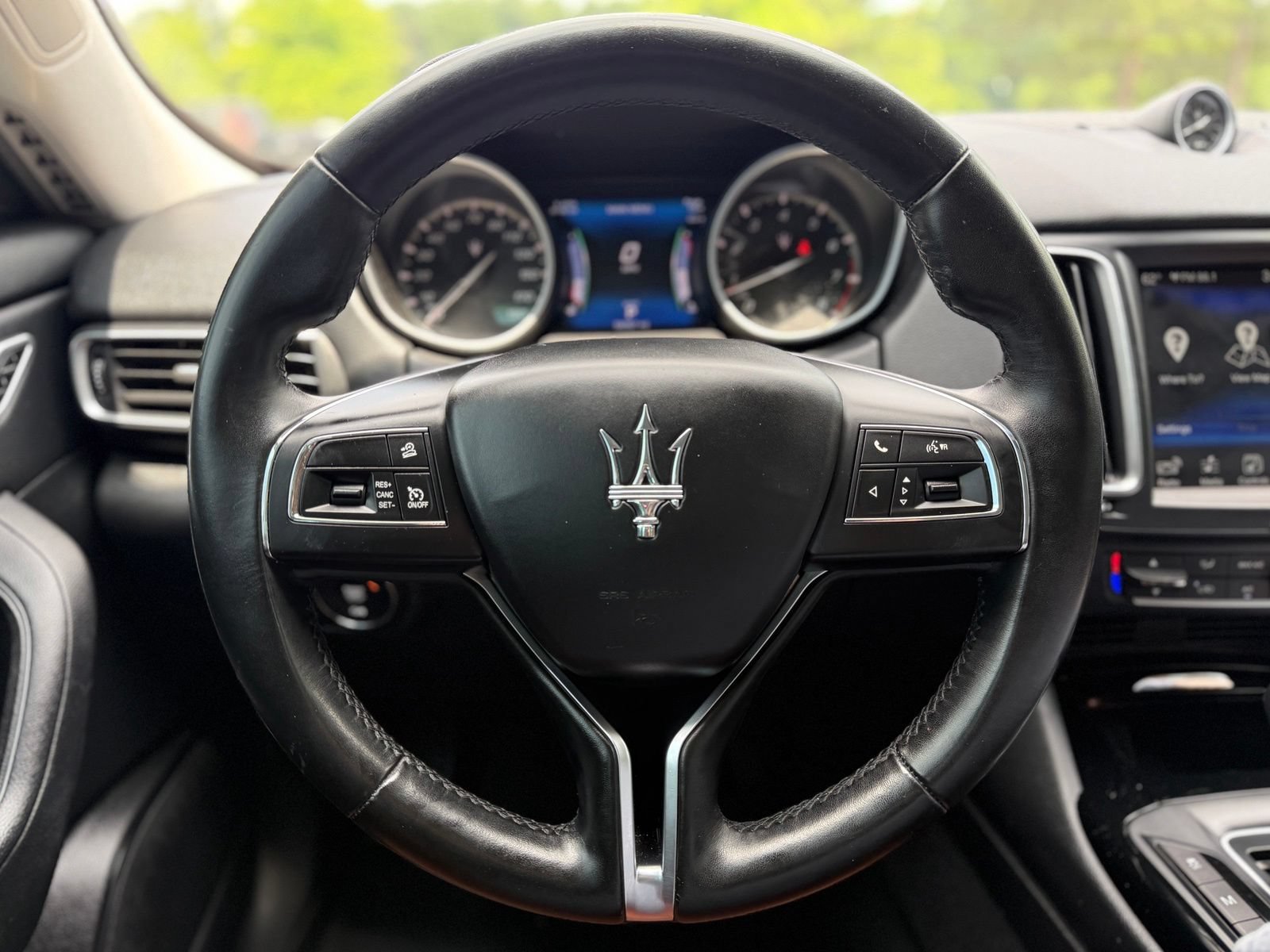 Used 2017 Maserati Levante AWD/4WD image 25
