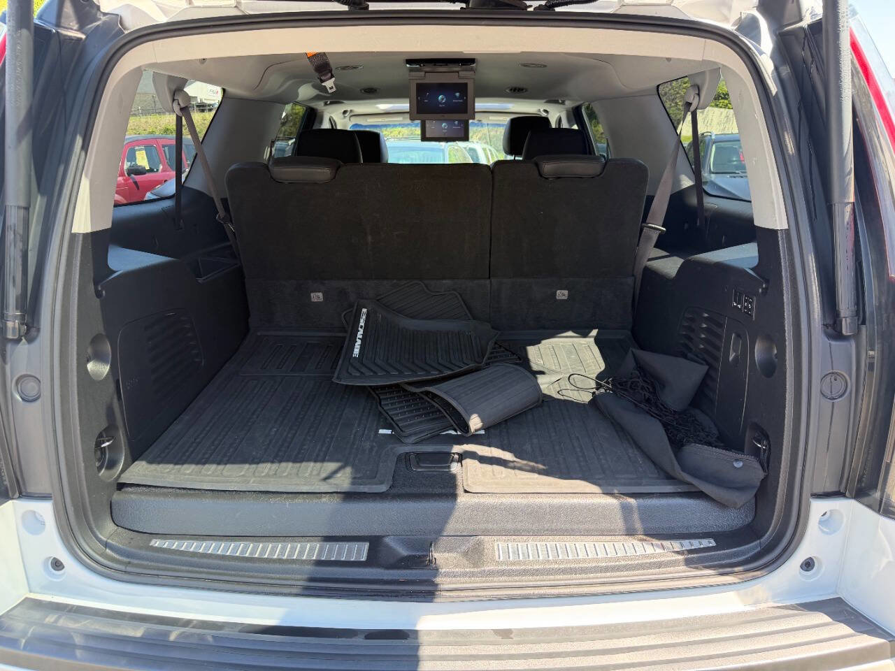 Used 2017 Cadillac Escalade ESV Premium Luxury image 47