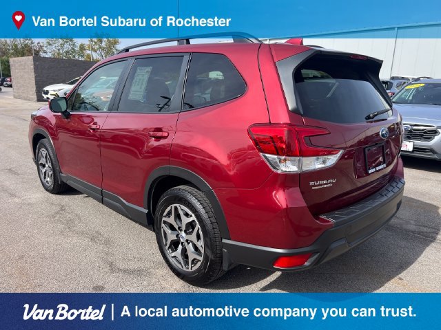 Used 2020 Subaru Forester Premium AWD/4WD image 4