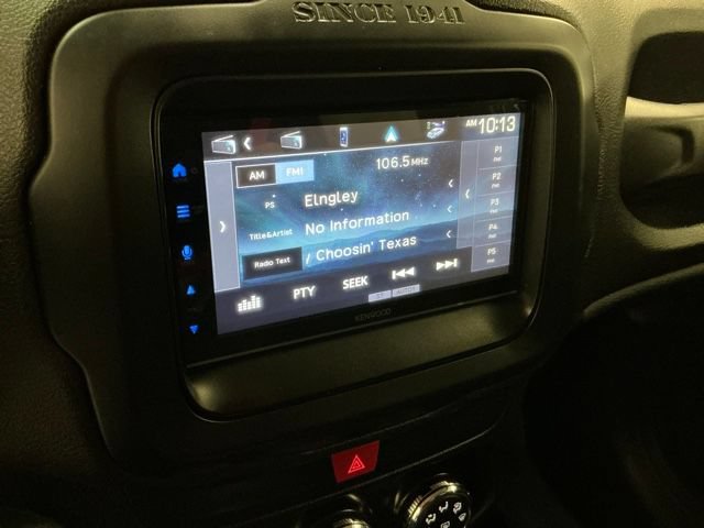 Used 2016 Jeep Renegade Sport w/ Power & Air Group FWD image 21