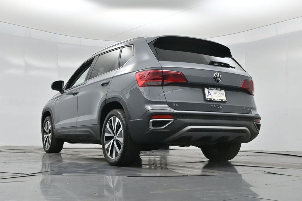 Used 2023 Volkswagen Taos SE w/ Panoramic Sunroof Package AWD/4WD image 20