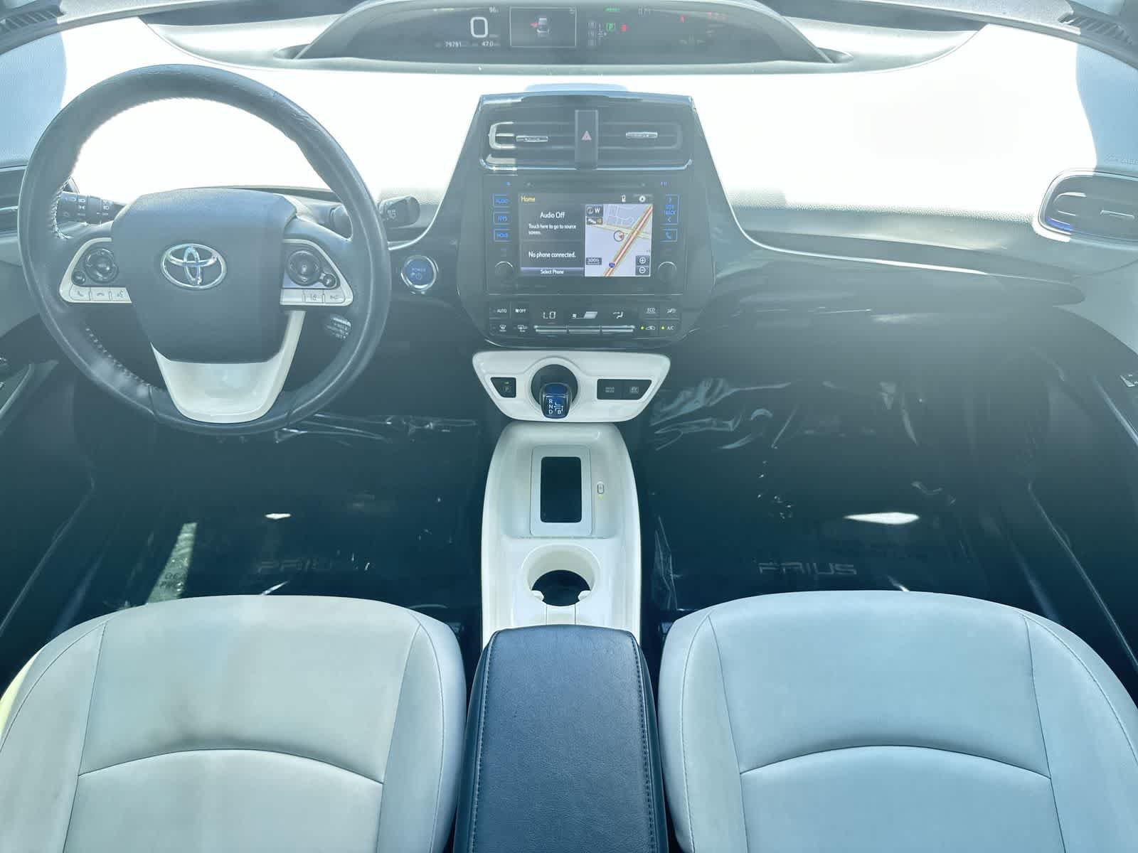 Used 2018 Toyota Prius Three Touring FWD image 13