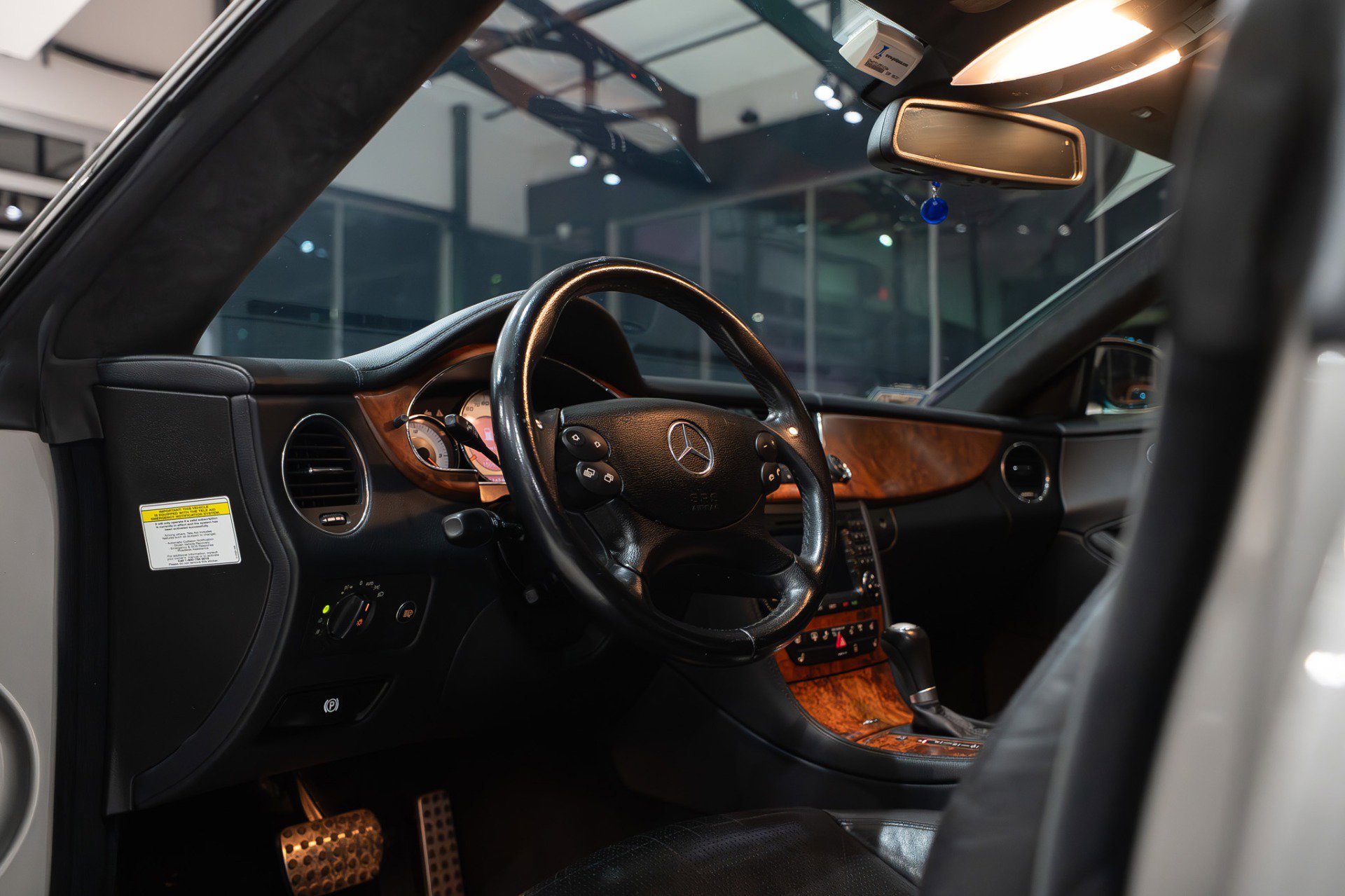 Used 2006 Mercedes-Benz CLS 55 AMG image 11