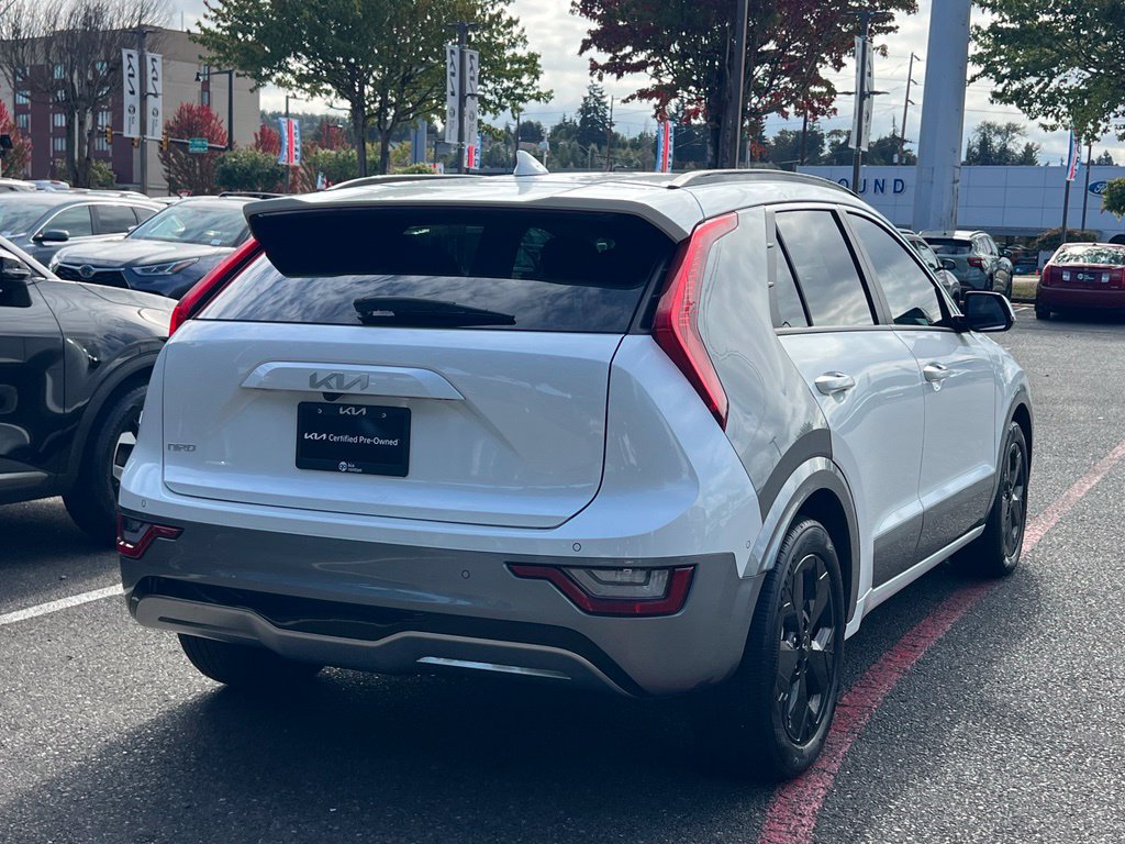 Certified 2023 Kia Niro Wave FWD image 9