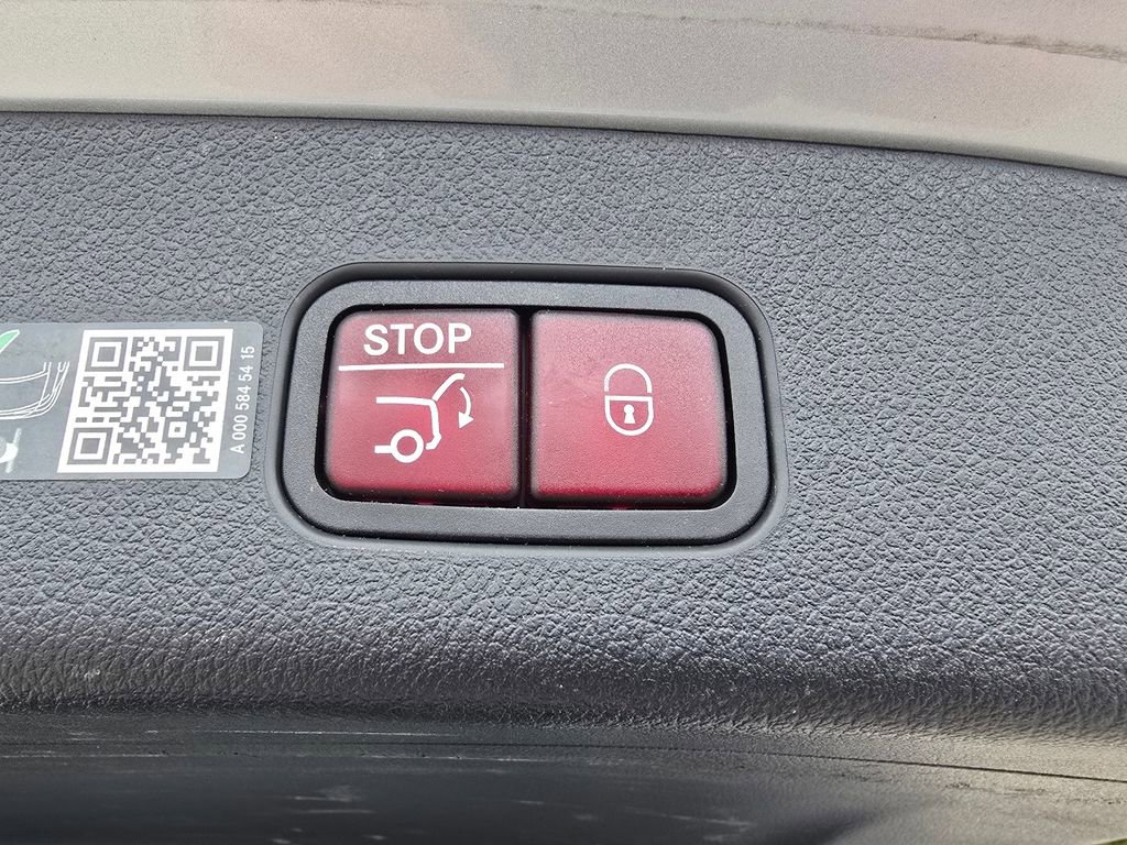 Used 2023 Mercedes-Benz GLC 300 4MATIC image 19