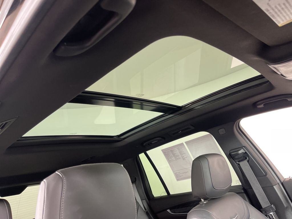 Used 2020 Cadillac XT6 Premium Luxury w/ LPO, Floor Liner Package image 5