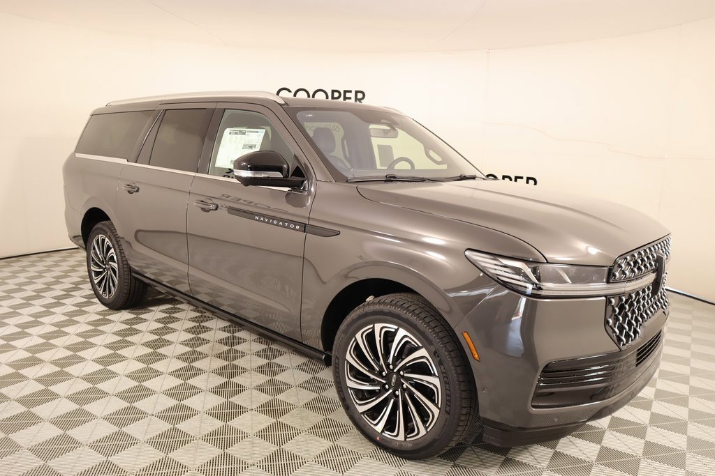New 2025 Lincoln Navigator L Black Label video 1