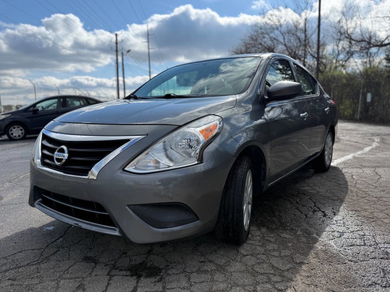 Used 2018 Nissan Versa SV image 1