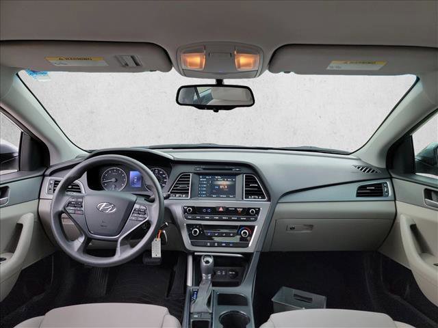 Used 2017 Hyundai Sonata SE FWD image 17