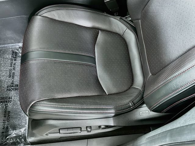 Certified 2025 Honda Pilot Black Edition image 31