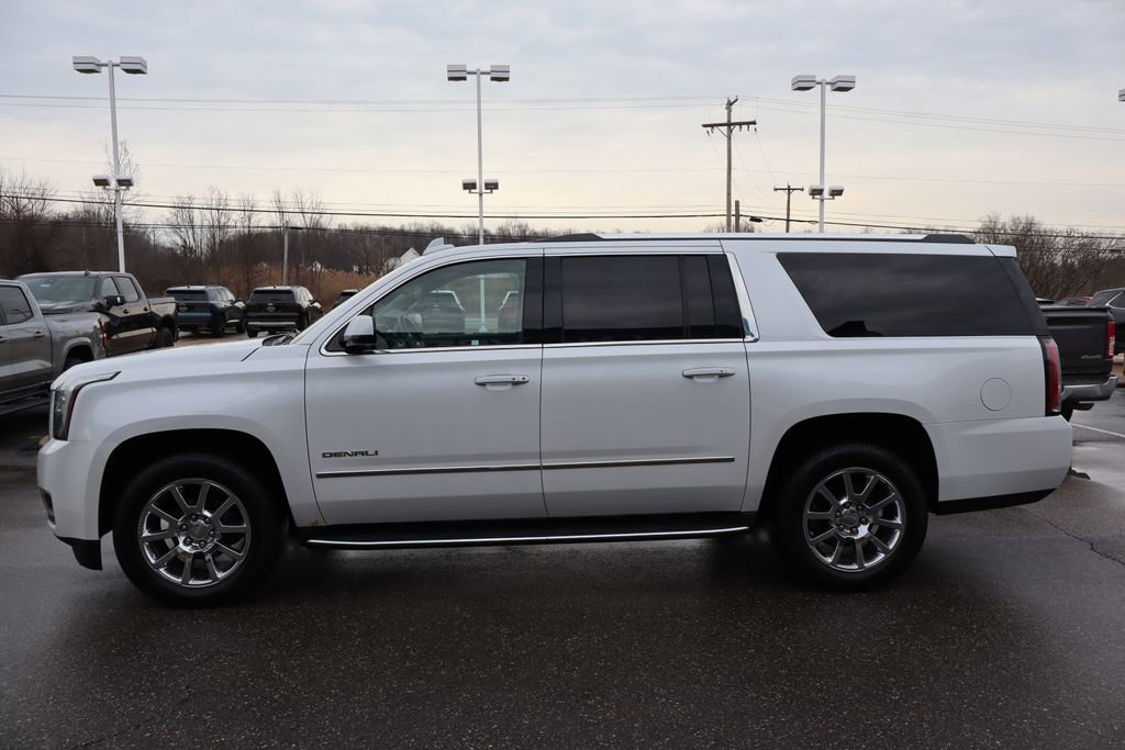 Used 2017 GMC Yukon XL Denali w/ Open Road Package image 32