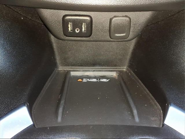 Used 2023 Chevrolet Traverse LT image 21