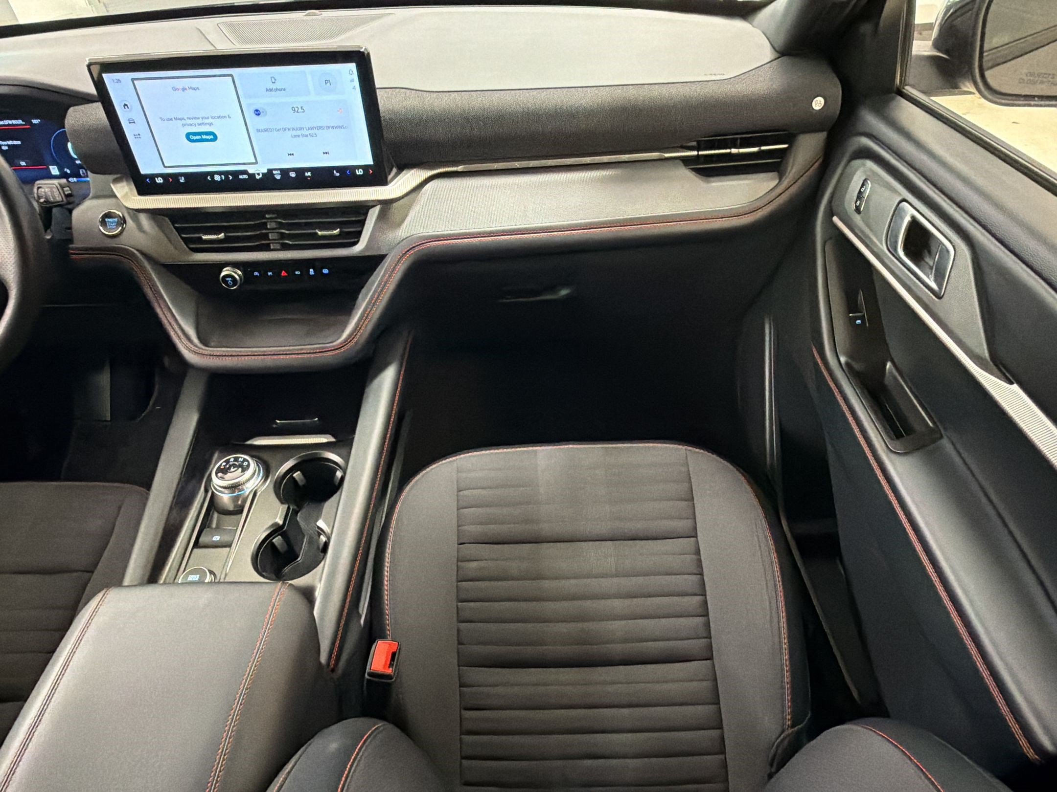 Certified 2025 Ford Explorer ST-Line w/ ST-Line Street Pack AWD/4WD image 30