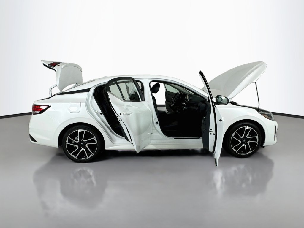 Used 2024 Nissan Sentra SR w/ SR Premium Package FWD image 27