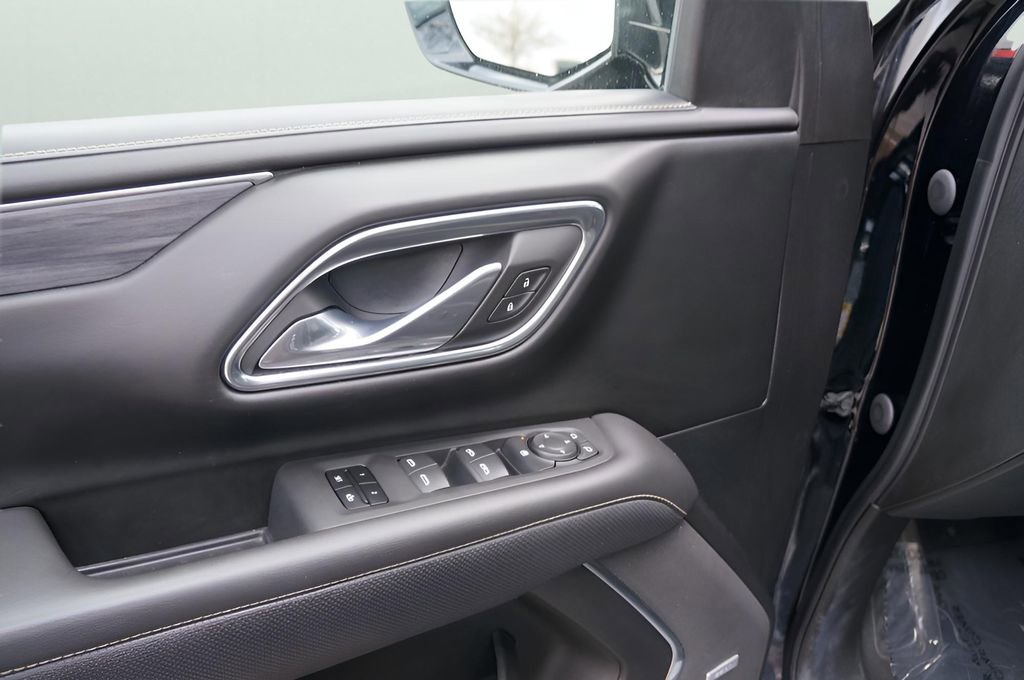 Used 2023 GMC Yukon SLT image 11