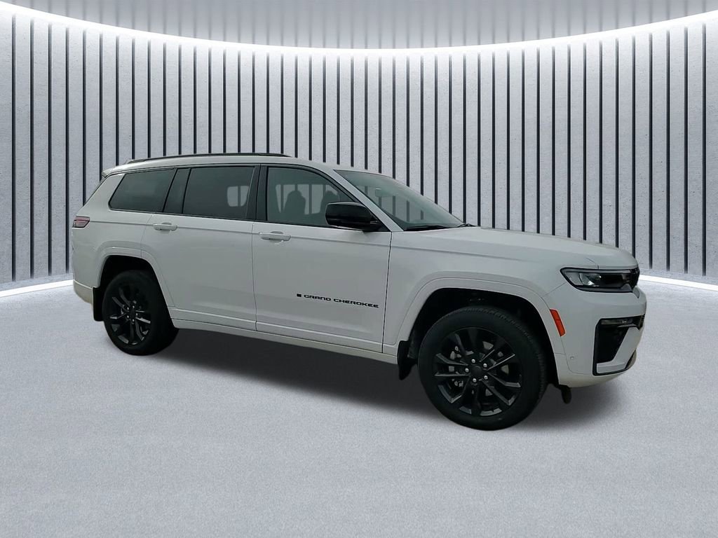 New 2026 Jeep Grand Cherokee L Limited image 3