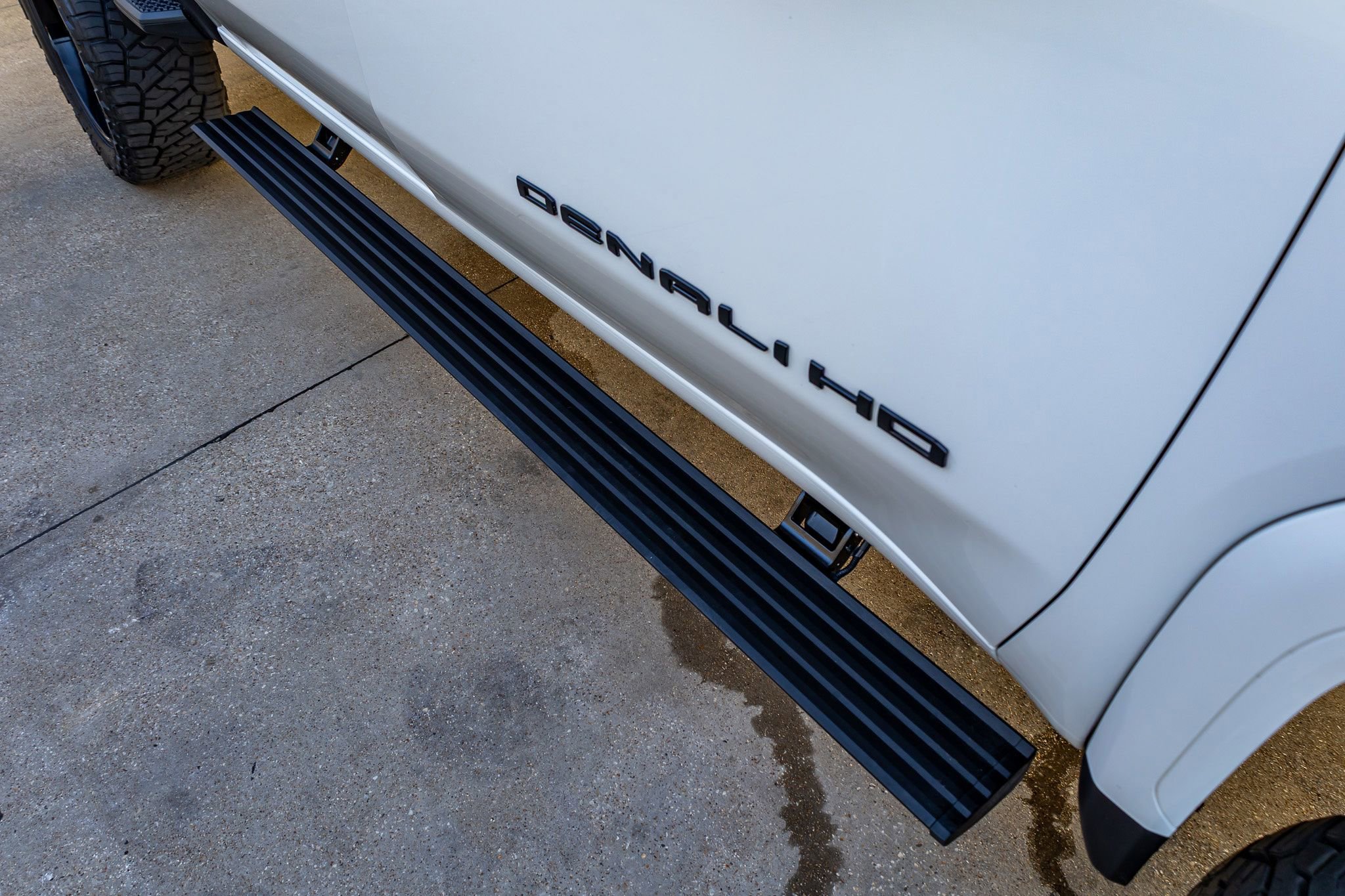 Used 2026 GMC Sierra 2500 Denali Ultimate w/ Max Trailering Package image 14