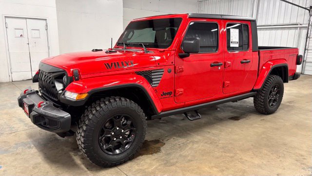 Used 2023 Jeep Gladiator Sport AWD/4WD image 3
