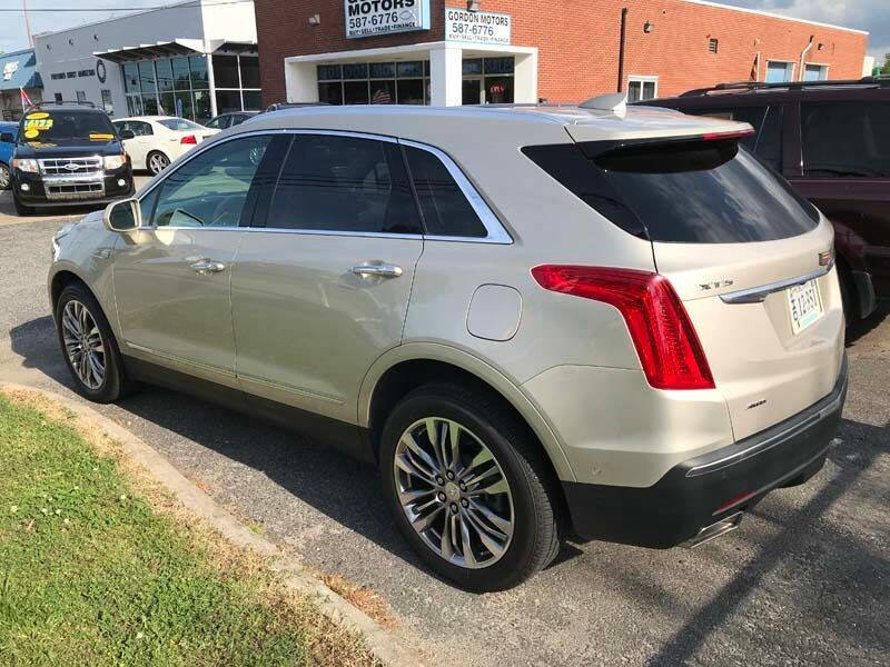 Used 2017 Cadillac XT5 Premium Luxury w/ Driver Assist Package image 5