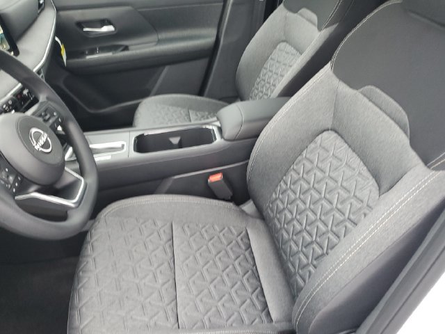 New 2027 Nissan Kicks SV AWD/4WD image 20