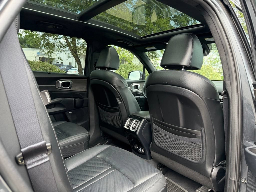 Certified 2025 Kia Sorento SX Prestige AWD/4WD image 31