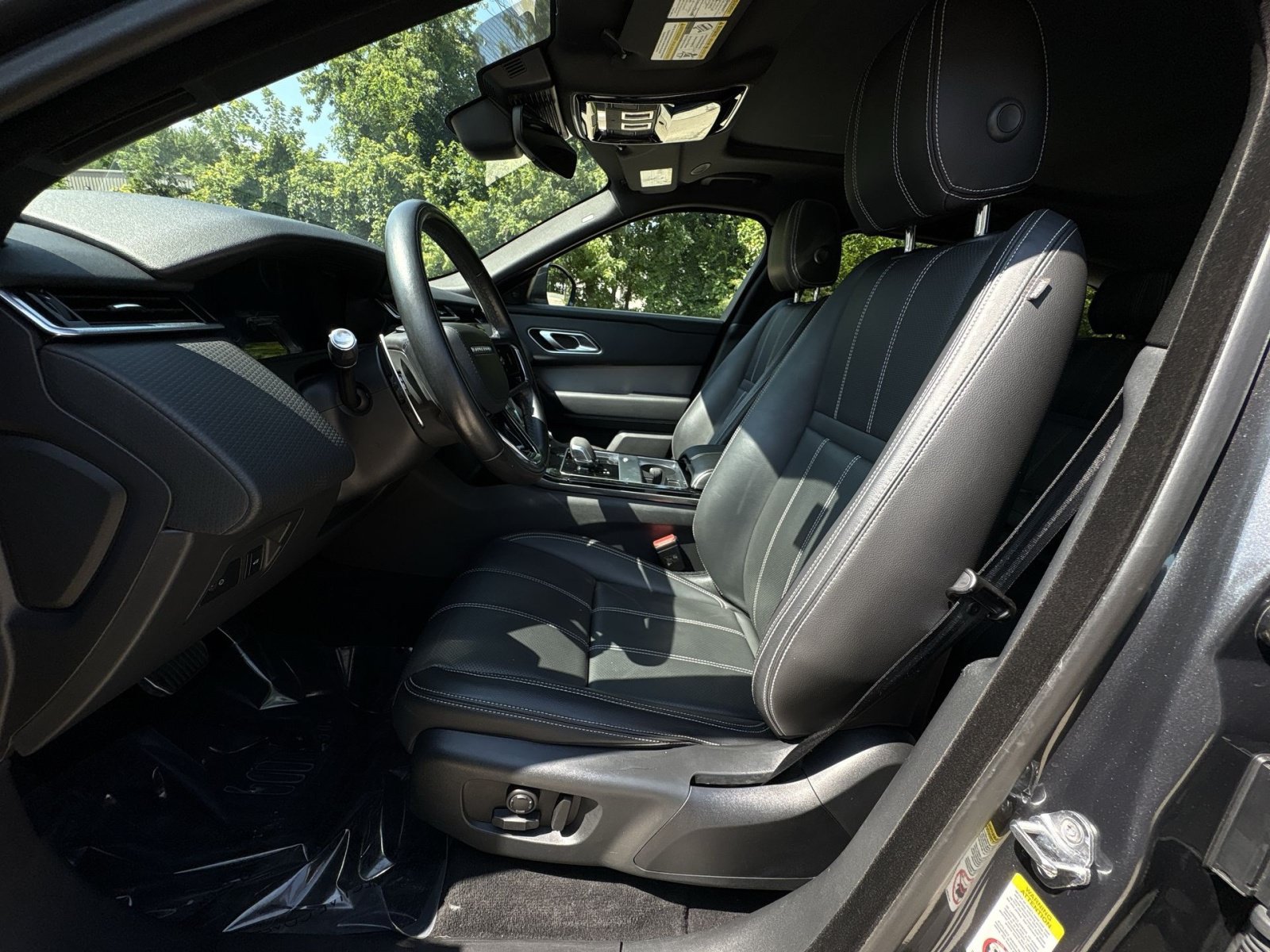 Used 2021 Land Rover Range Rover Velar R-Dynamic S AWD/4WD image 18