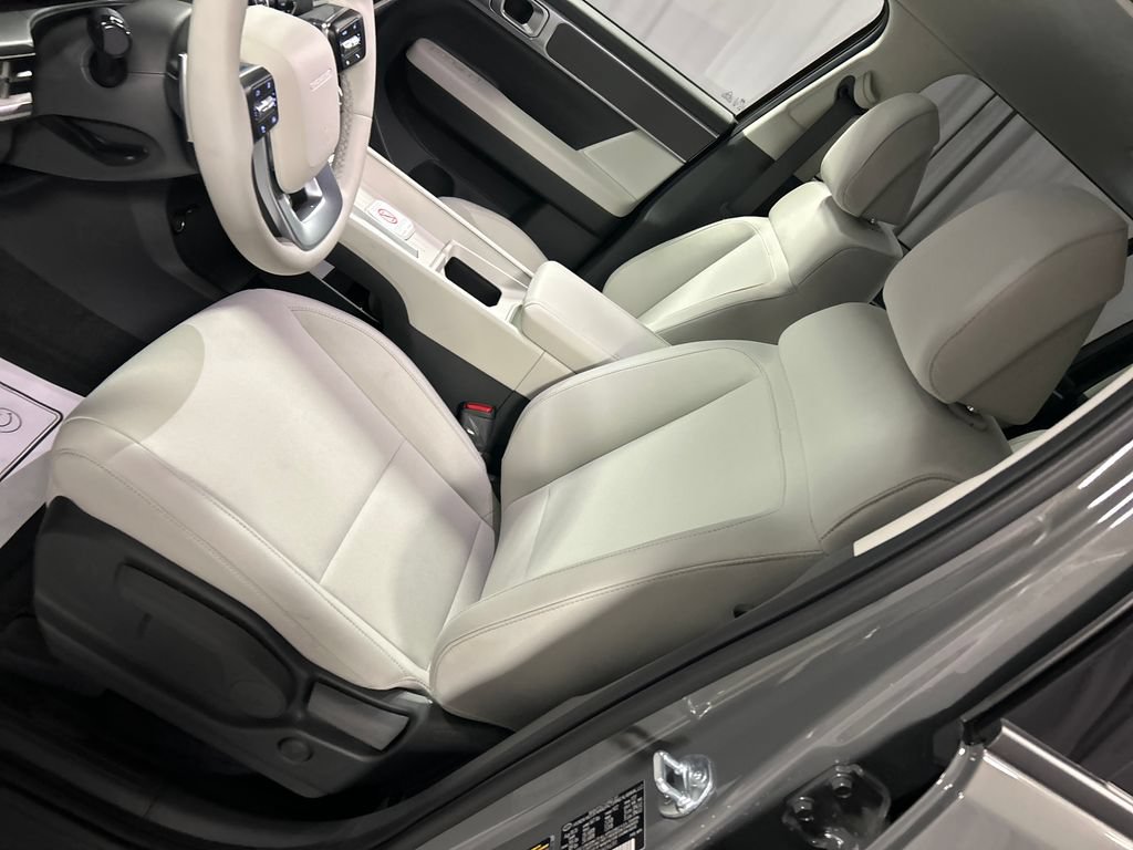 New 2027 Hyundai Santa Fe SE AWD/4WD image 10