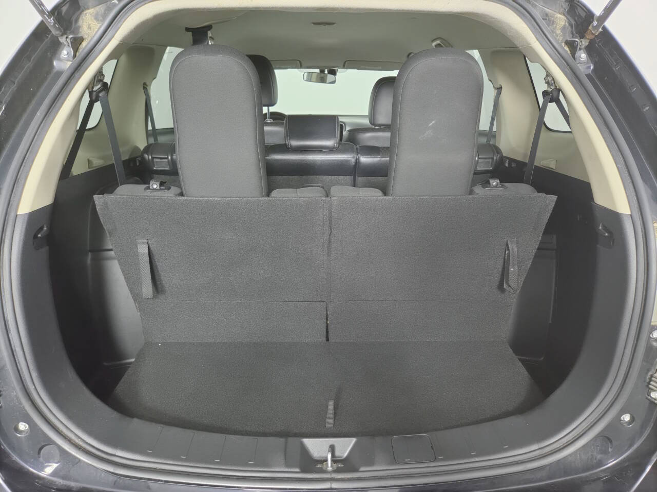 Used 2015 Mitsubishi Outlander GT AWD/4WD image 27