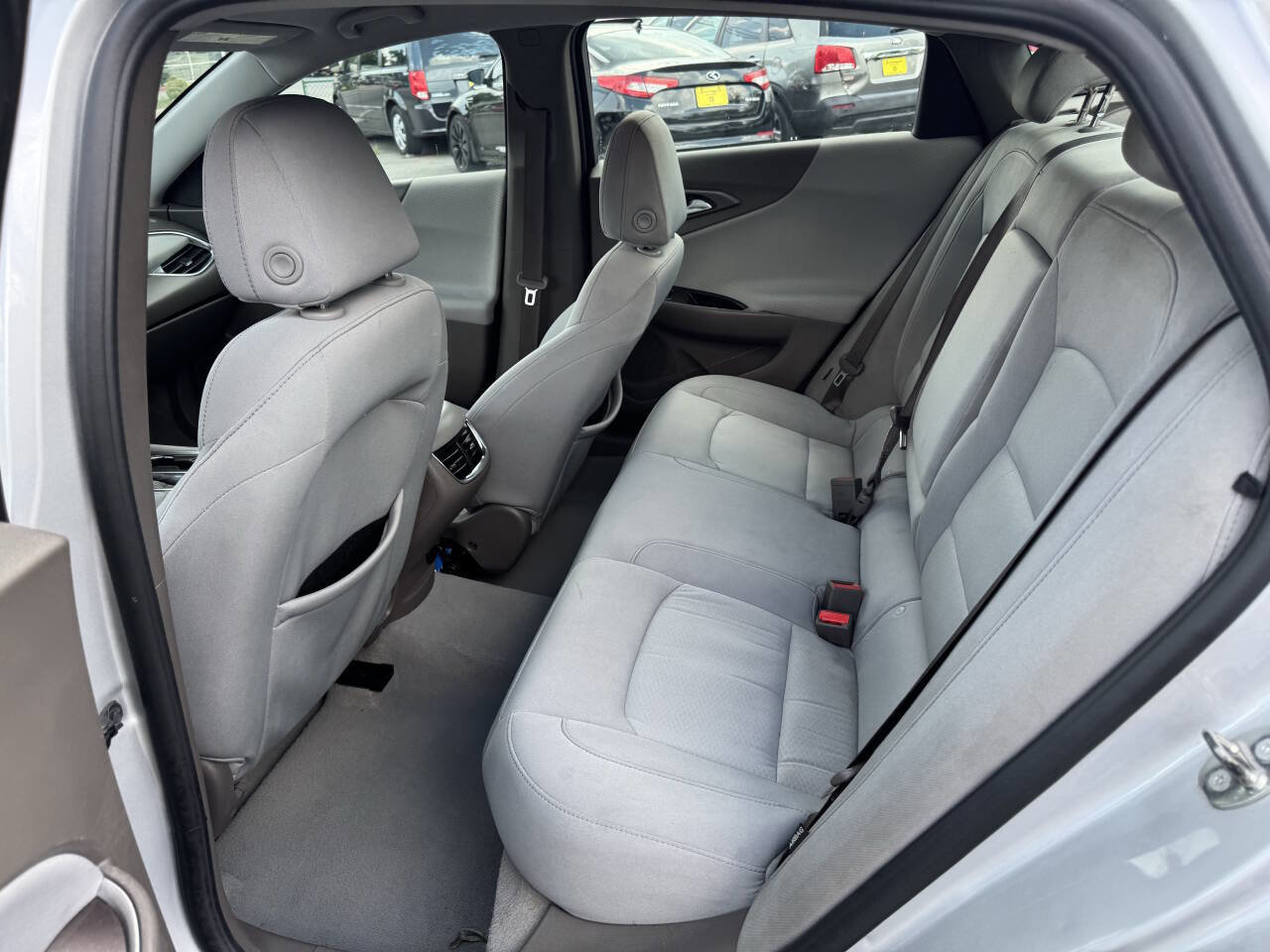Used 2018 Chevrolet Malibu LT image 23