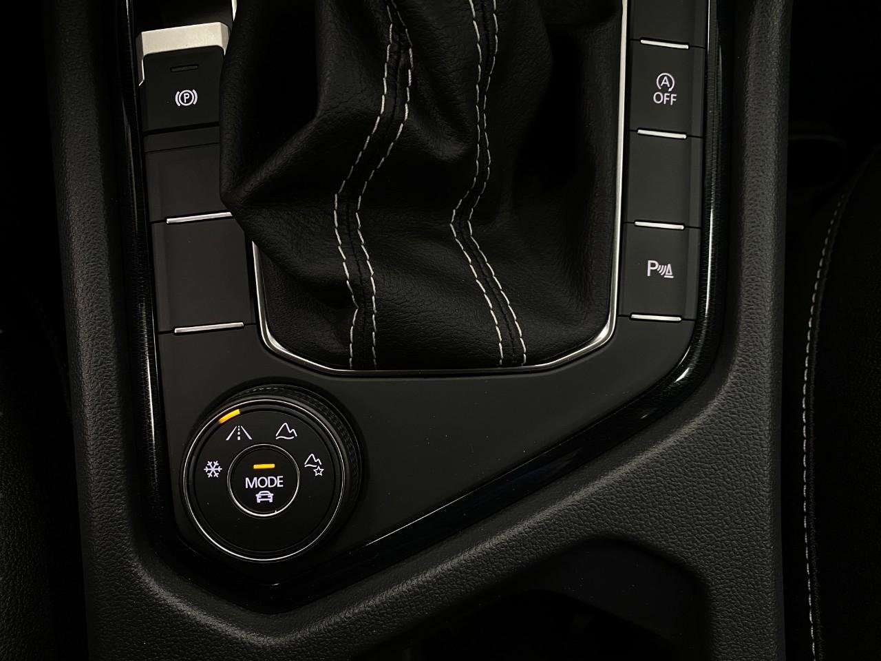 New 2026 Volkswagen Taos SEL AWD/4WD image 24