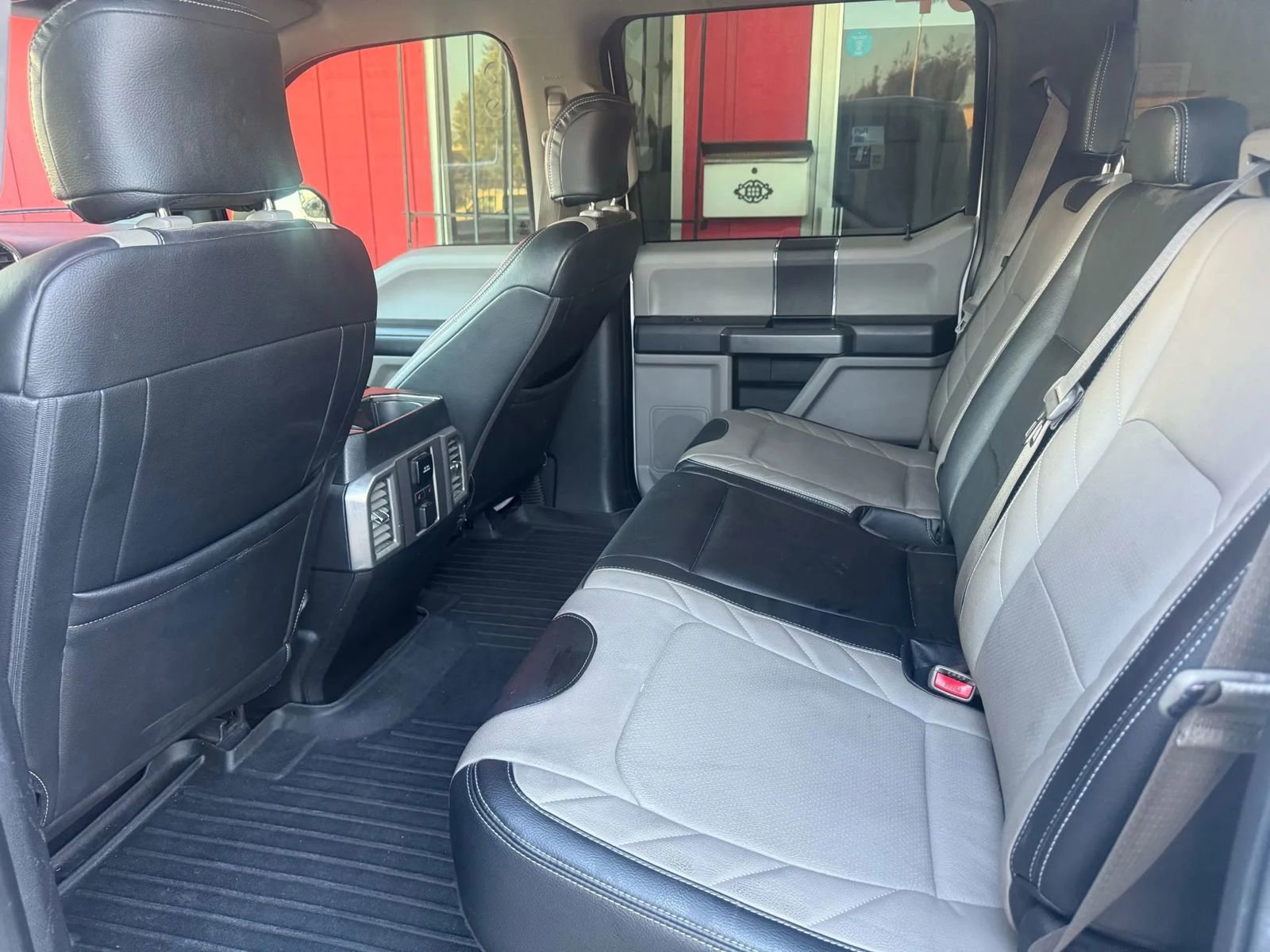 Used 2015 Ford F150 XLT RWD image 6