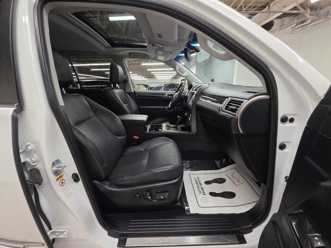 Used 2015 Lexus GX 460 AWD/4WD image 28