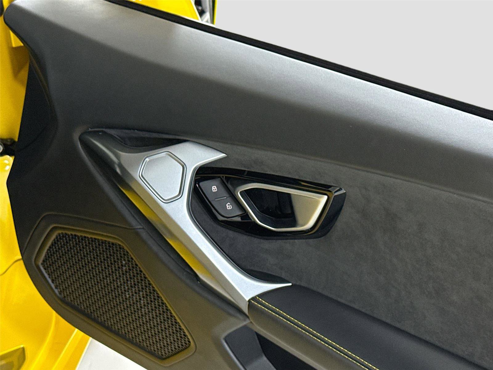 Used 2018 Lamborghini Huracan LP 580-2 image 30