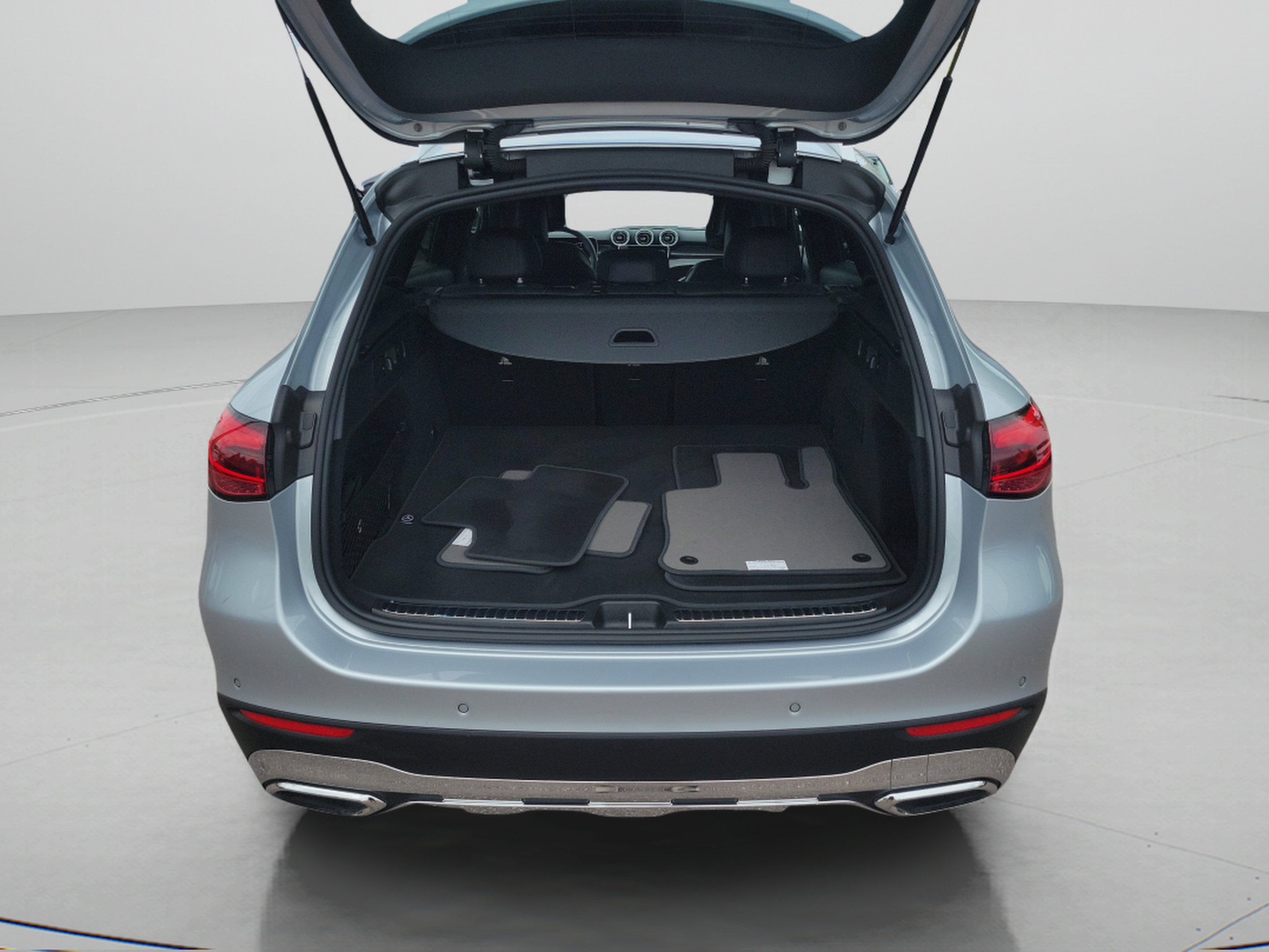 Certified 2026 Mercedes-Benz GLC 300 image 5