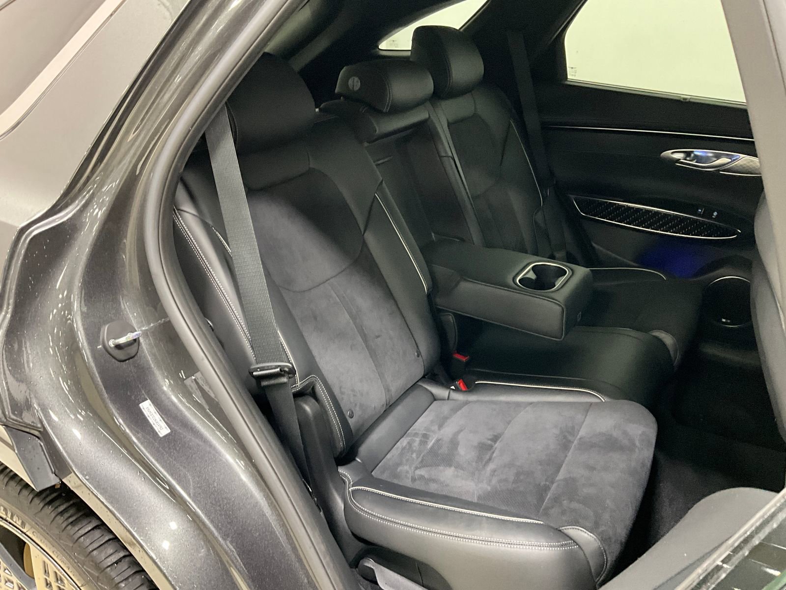 Used 2022 Genesis GV70 3.5T Sport w/ Sport Prestige Package image 24