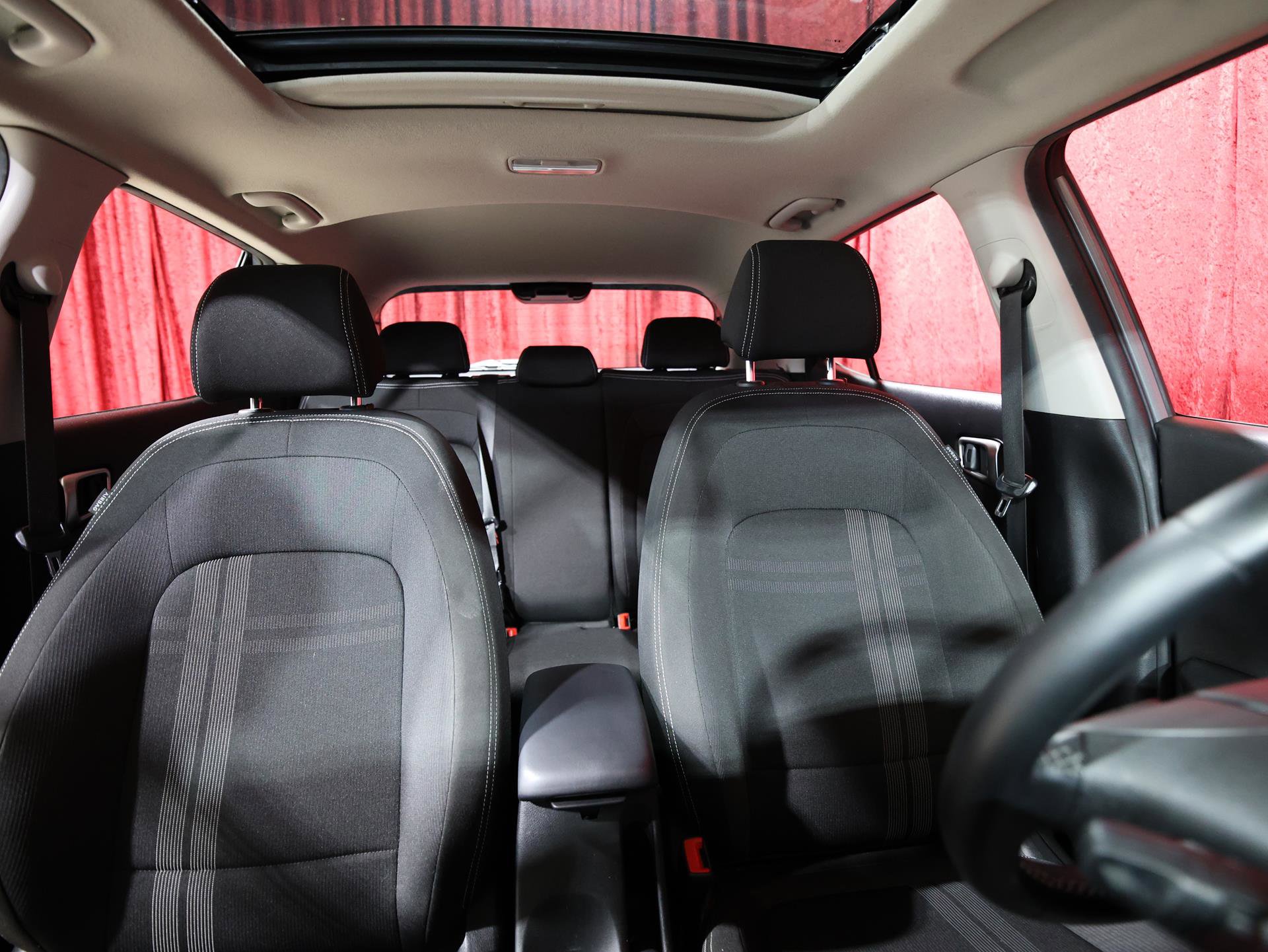 Used 2020 Hyundai Venue SEL w/ Convenience Package image 24