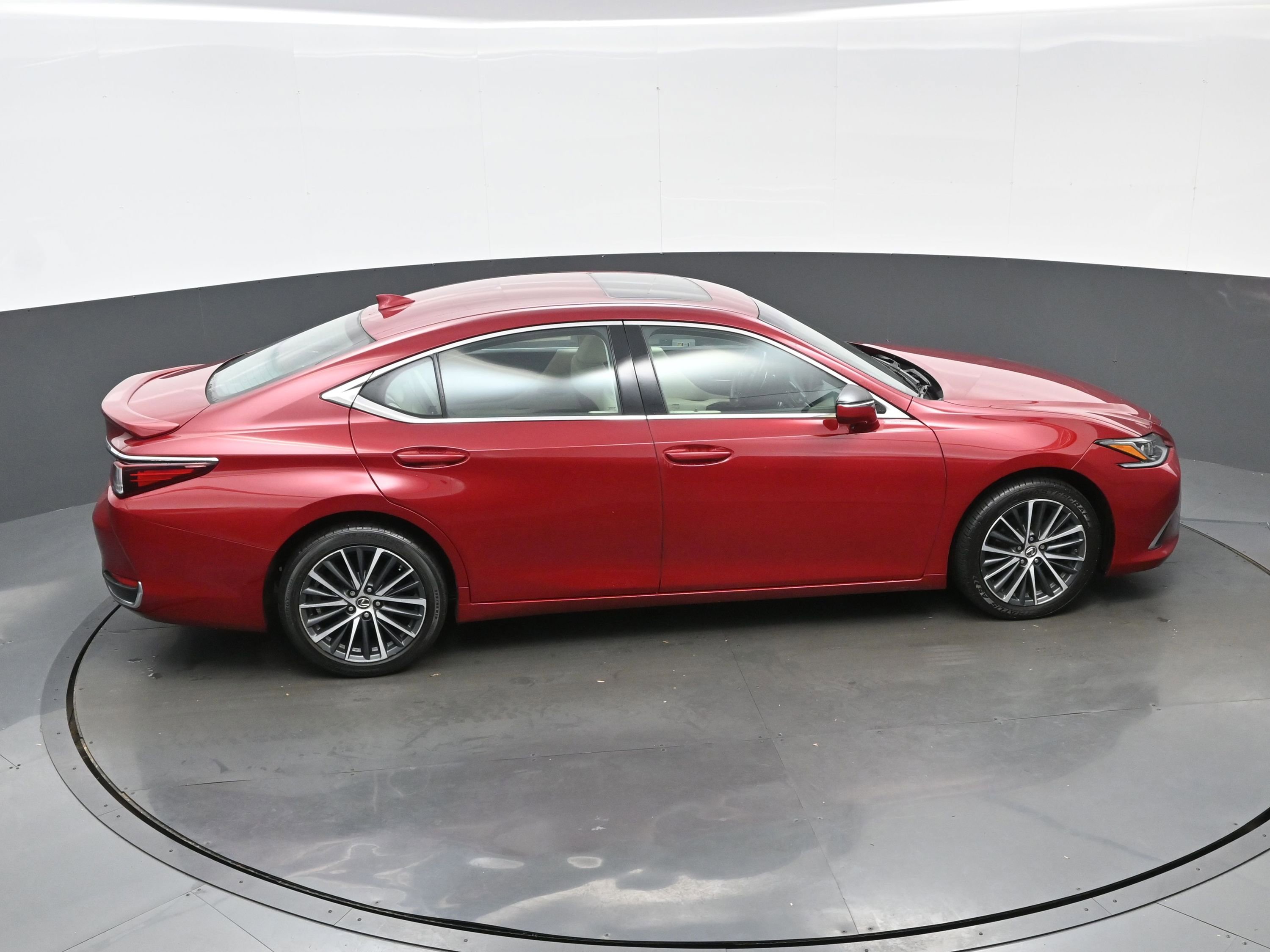 Used 2022 Lexus ES 250 w/ Premium Package image 39