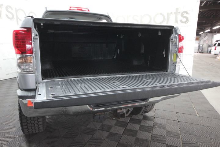 Used 2013 Toyota Tundra 4x4 CrewMax image 5