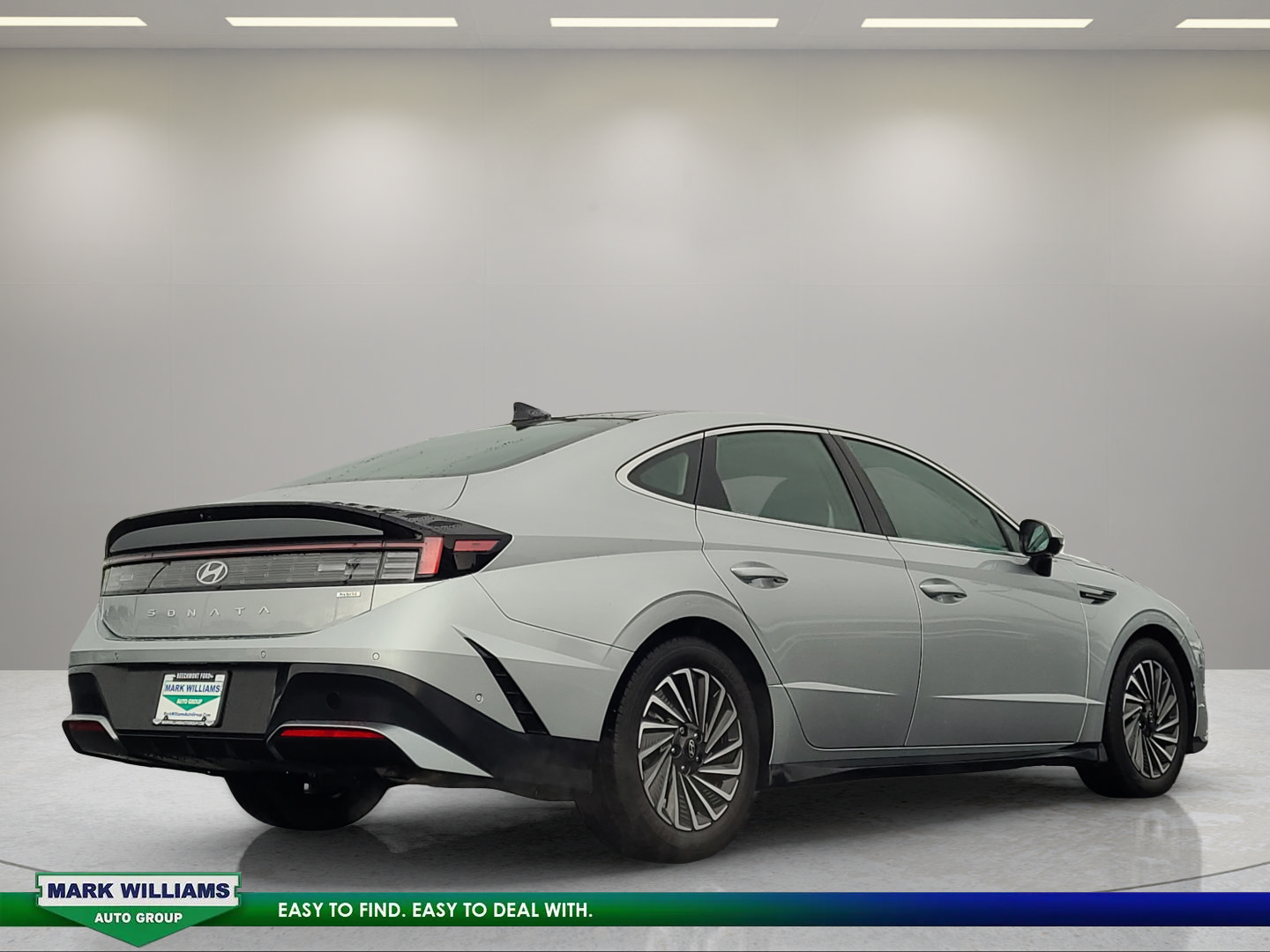 Used 2024 Hyundai Sonata Limited FWD image 4