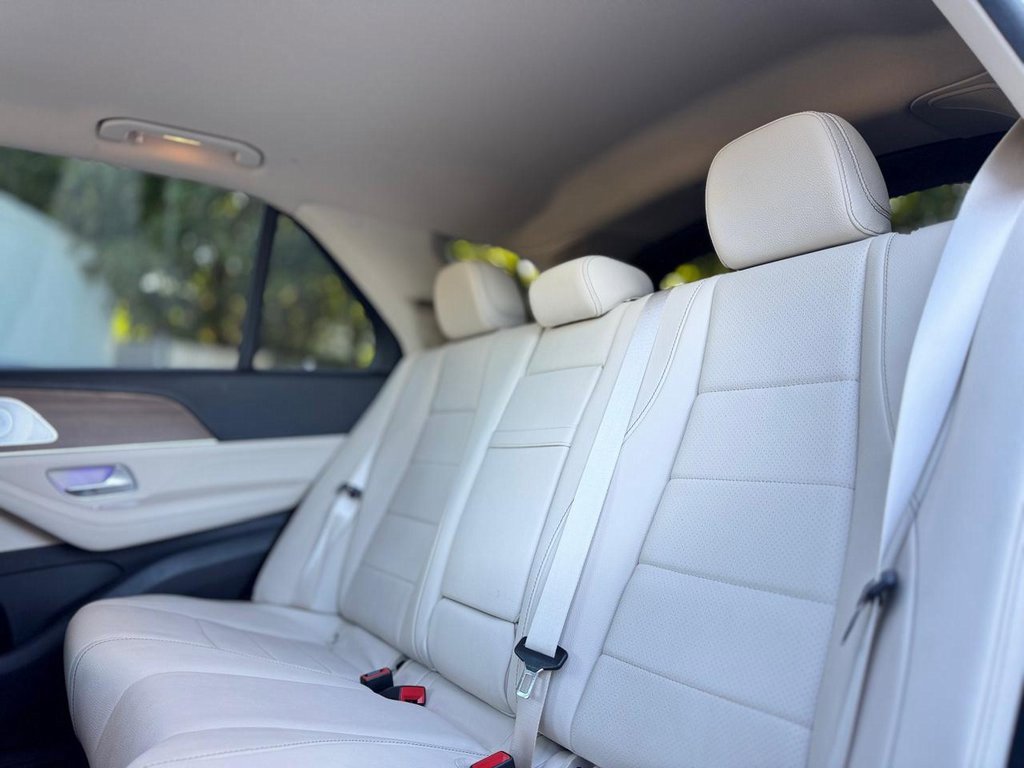 Used 2024 Mercedes-Benz GLE 350 4MATIC image 17