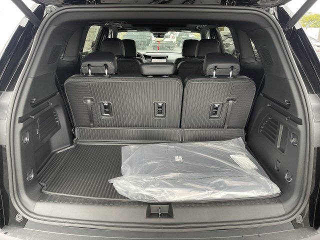 New 2027 GMC Acadia Elevation w/ Elevation Premium Package AWD/4WD image 25