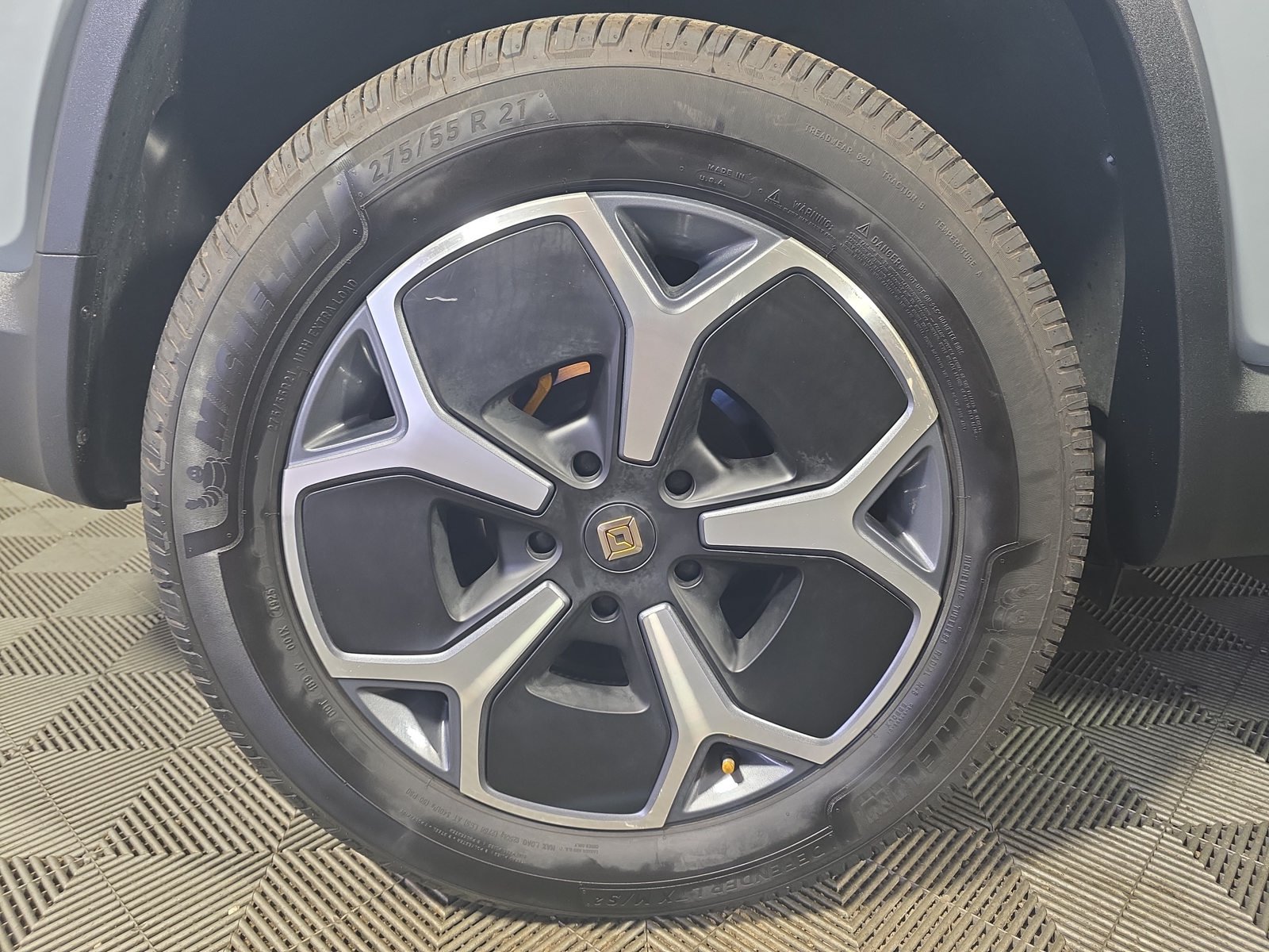 Used 2024 Rivian R1S Adventure Quad AWD/4WD image 46